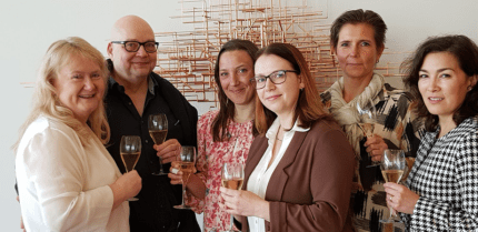Foto: Gabriele Horcher, Thomas Möller, Julia Schreiber, Jennifer Köhler, Tanja Ressel-Nunheim und Venera D´Elia